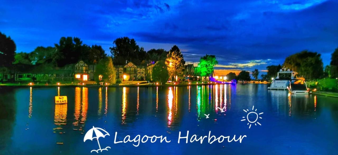 Lagoon Harbour Resort & Hotel Orillia Exterior foto