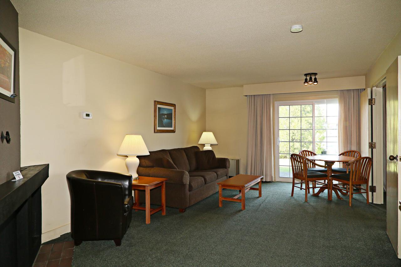 Lagoon Harbour Resort & Hotel Orillia Quarto foto